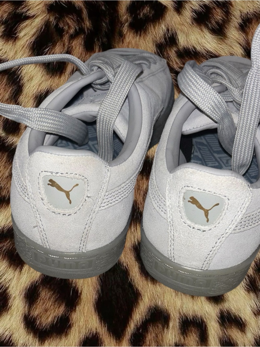 (SIZE 9) PUMA Women's Sneaker Set (2 Pairs) - Picture 3 of 7